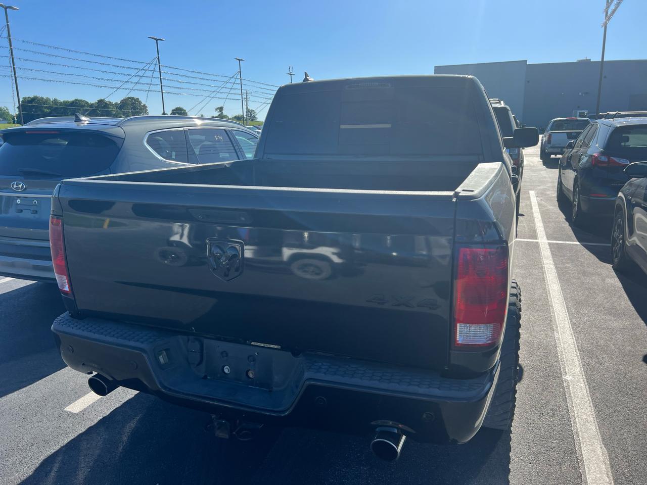 RAM 1500 SLT Crew Cab SWB 4WD 2018