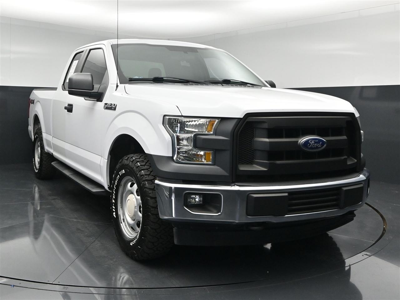Ford F-150 XL SuperCab 8-ft. Bed 4WD 2017