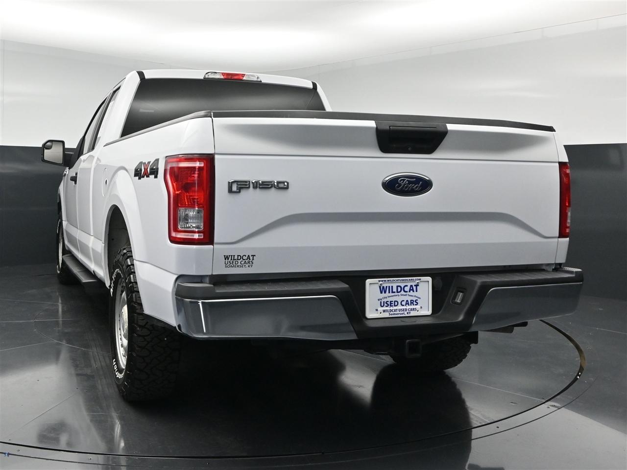 Ford F-150 XL SuperCab 8-ft. Bed 4WD 2017