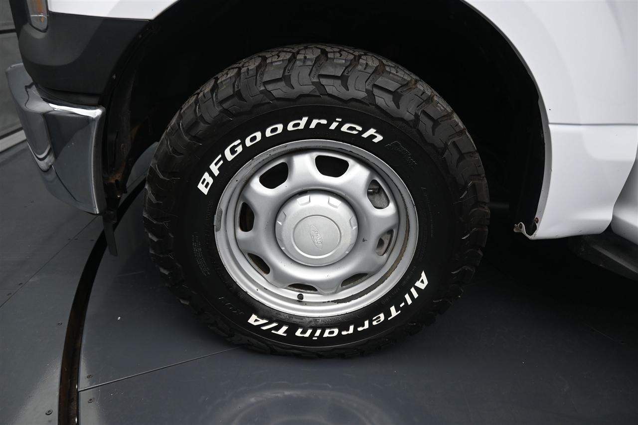 Ford F-150 XL SuperCab 8-ft. Bed 4WD 2017