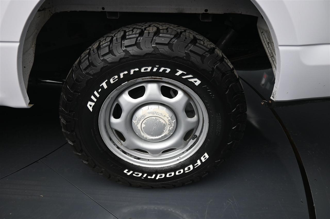 Ford F-150 XL SuperCab 8-ft. Bed 4WD 2017