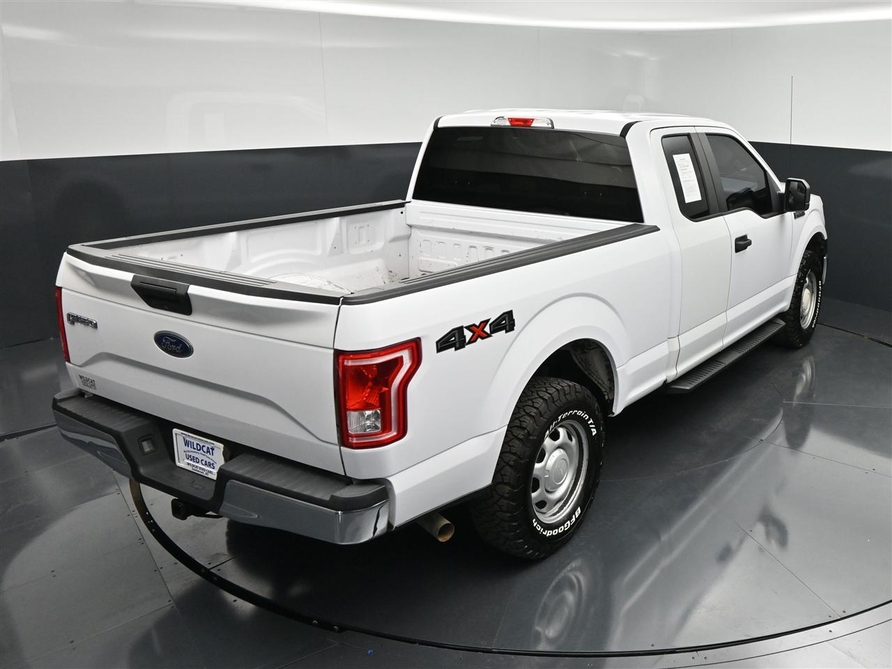 Ford F-150 XL SuperCab 8-ft. Bed 4WD 2017