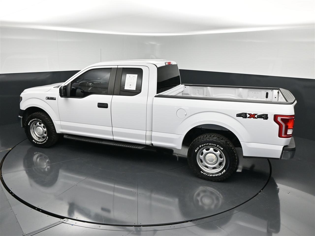 Ford F-150 XL SuperCab 8-ft. Bed 4WD 2017