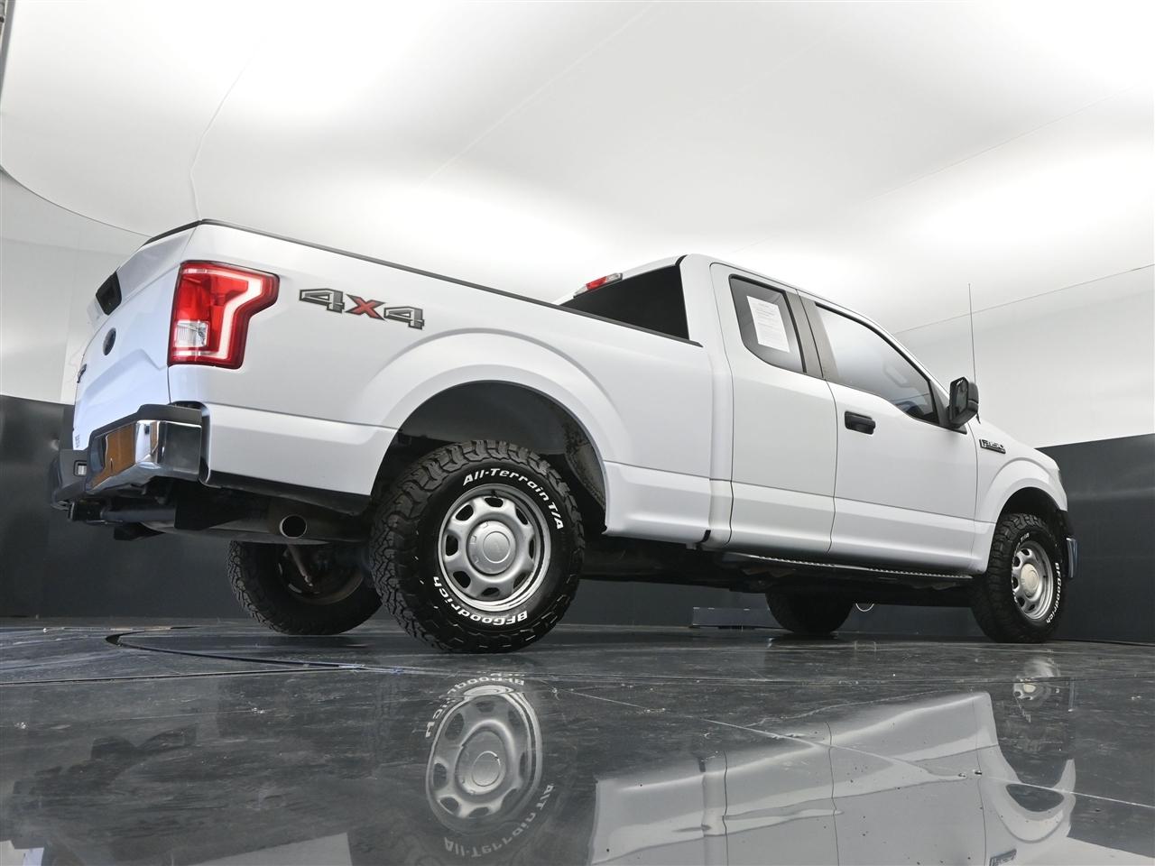 Ford F-150 XL SuperCab 8-ft. Bed 4WD 2017
