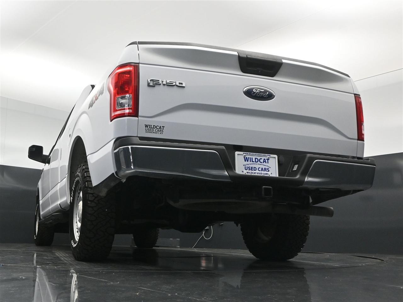 Ford F-150 XL SuperCab 8-ft. Bed 4WD 2017