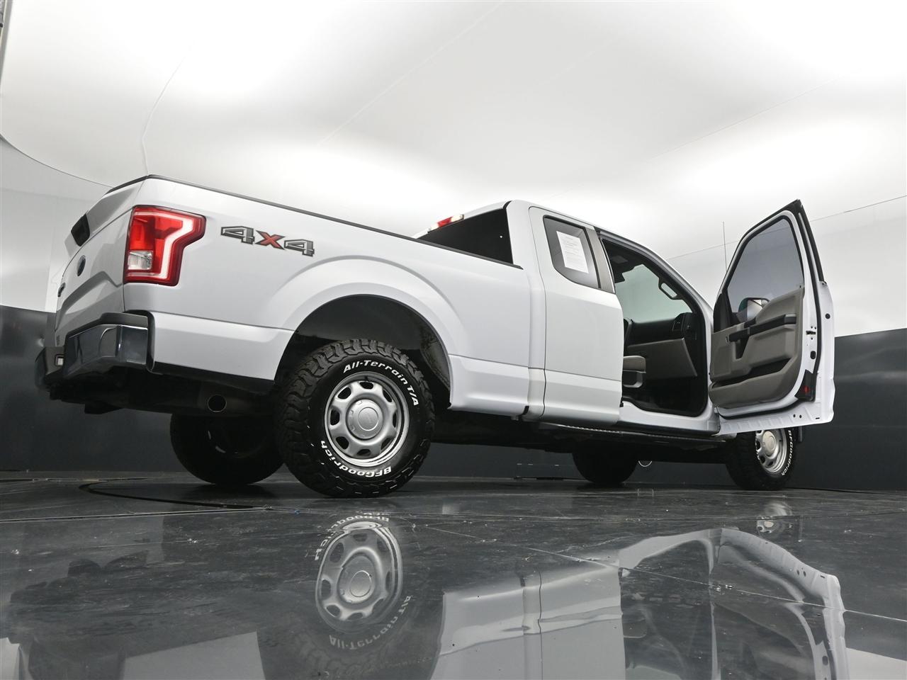 Ford F-150 XL SuperCab 8-ft. Bed 4WD 2017