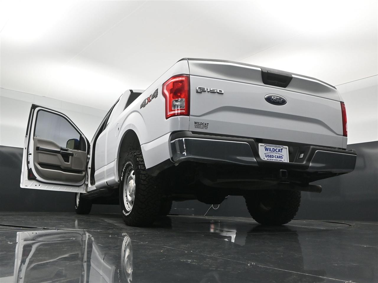 Ford F-150 XL SuperCab 8-ft. Bed 4WD 2017