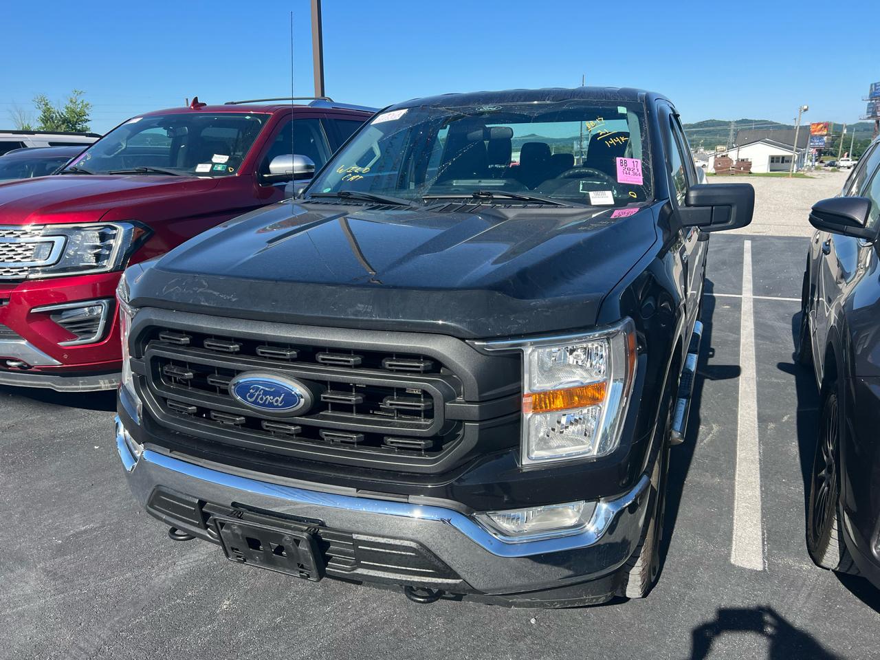 Ford F-150 XL SuperCab 8-ft. Bed 4WD 2021