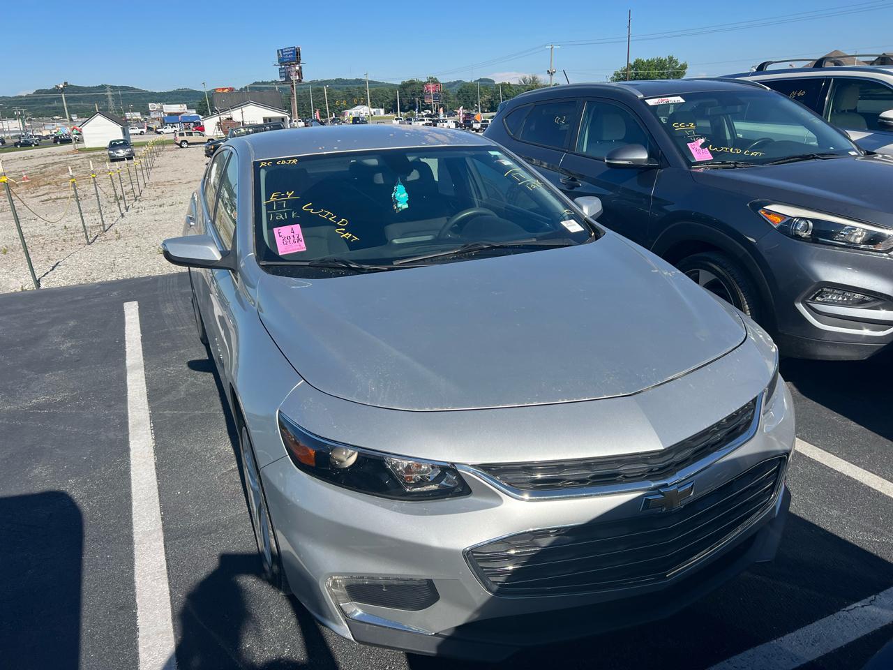 2017 Chevrolet Malibu 1LT's photo