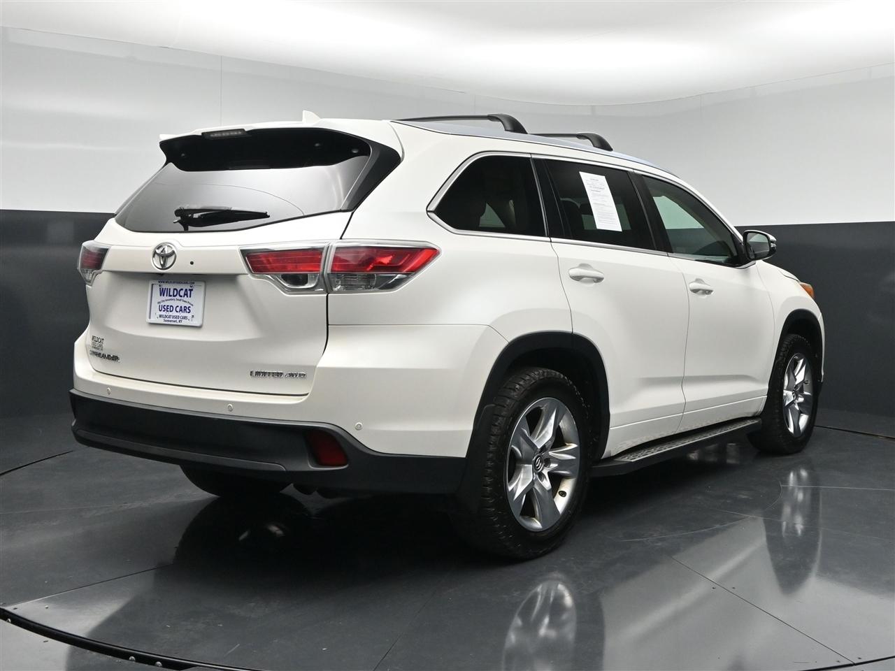 Toyota Highlander Limited AWD V6 2016