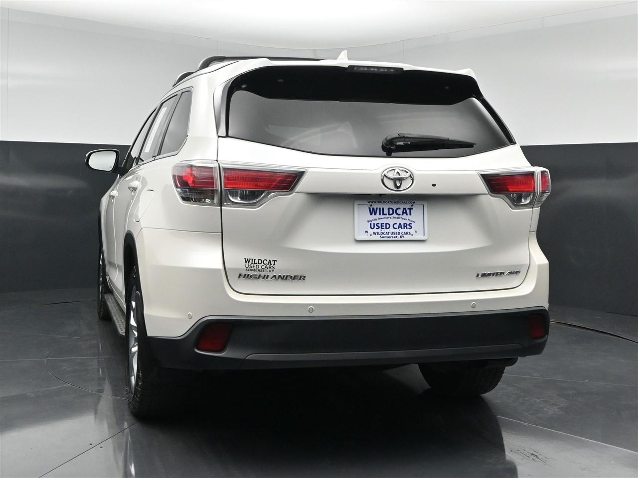 Toyota Highlander Limited AWD V6 2016
