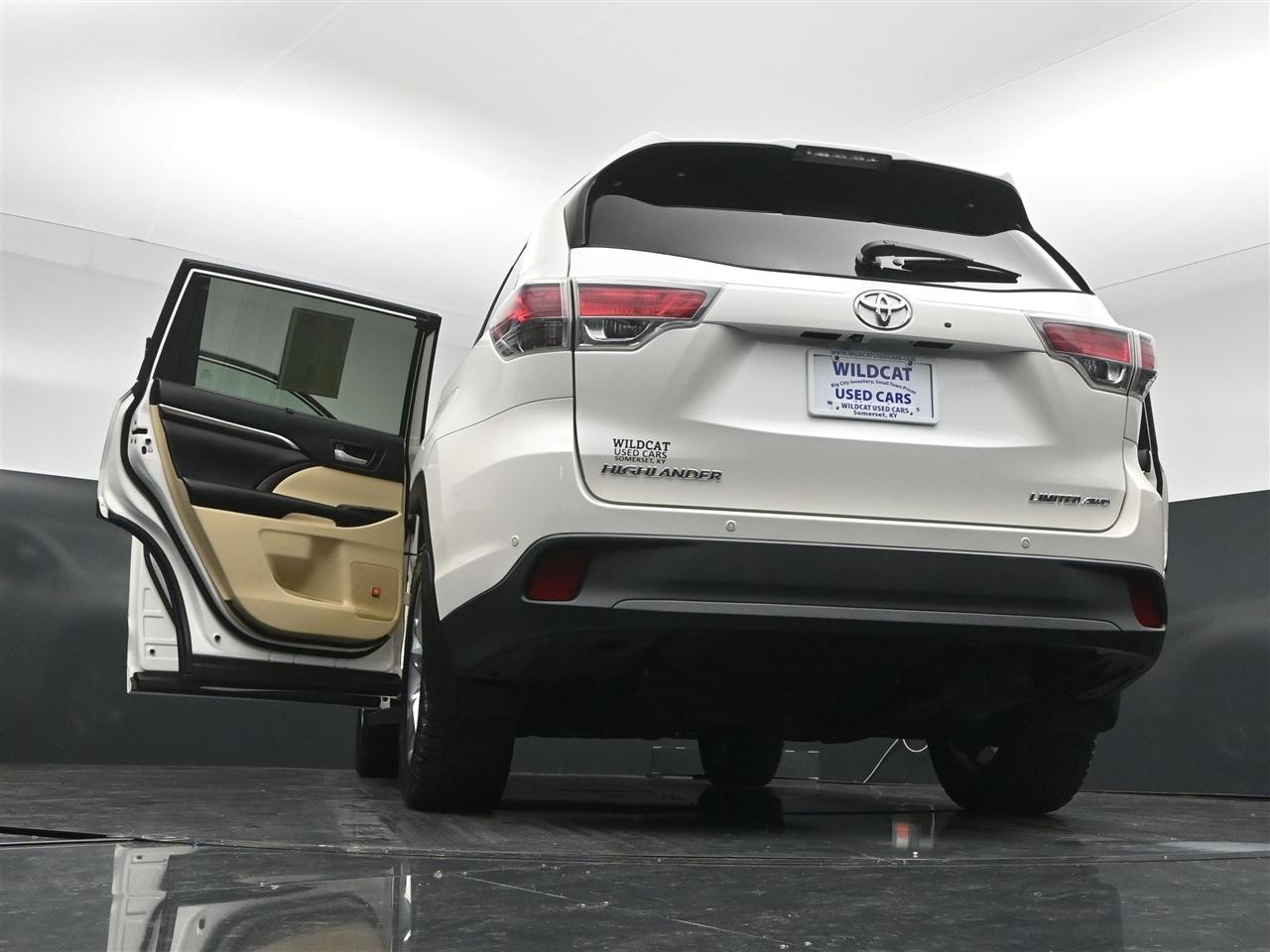 Toyota Highlander Limited AWD V6 2016