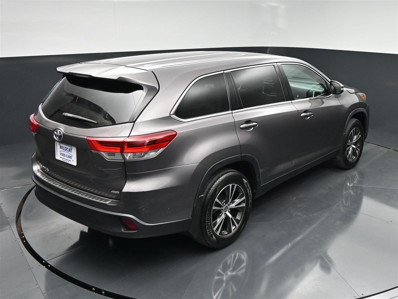 Toyota Highlander LE Plus AWD V6 2019