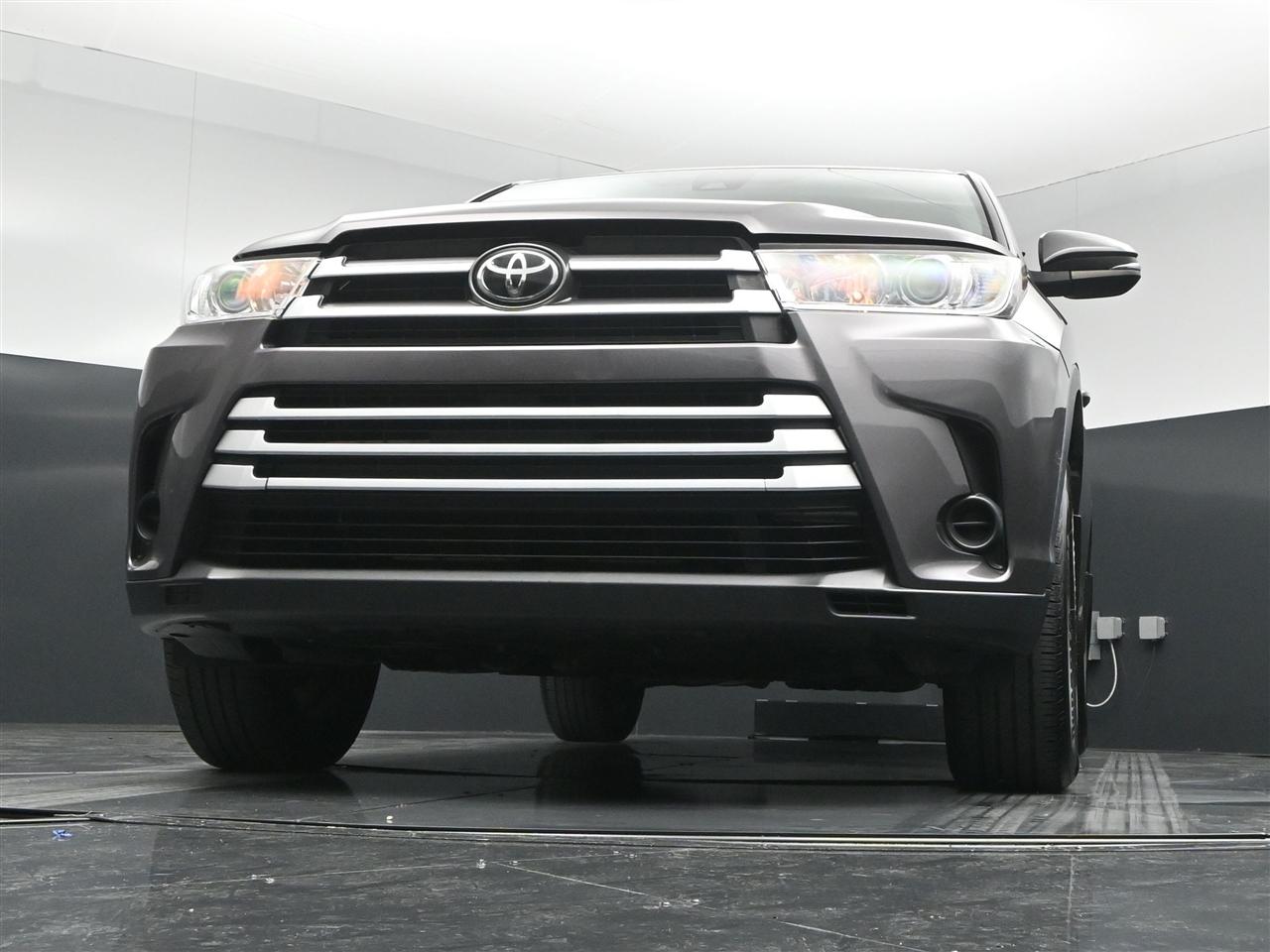 Toyota Highlander LE Plus AWD V6 2019
