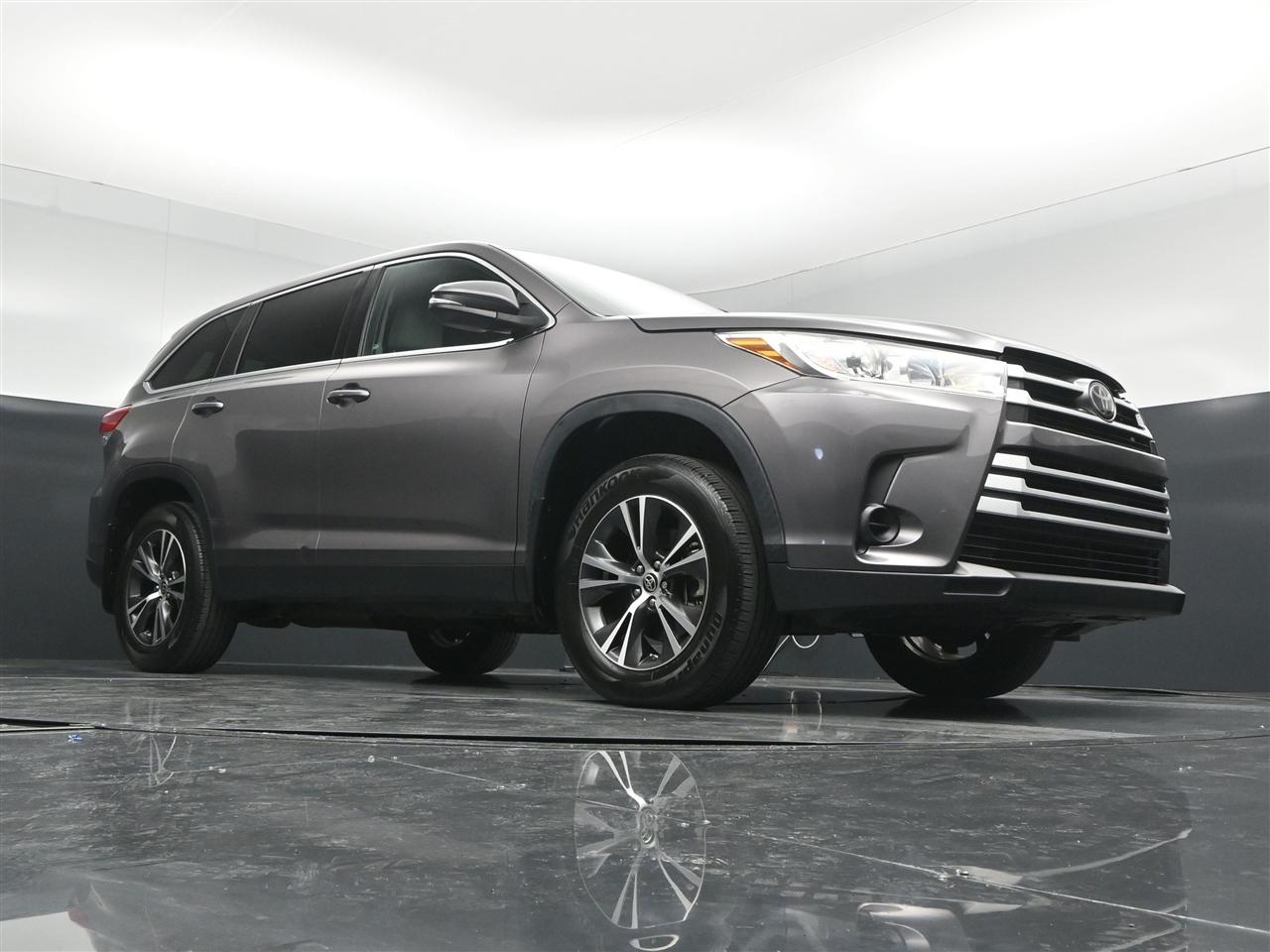 Toyota Highlander LE Plus AWD V6 2019