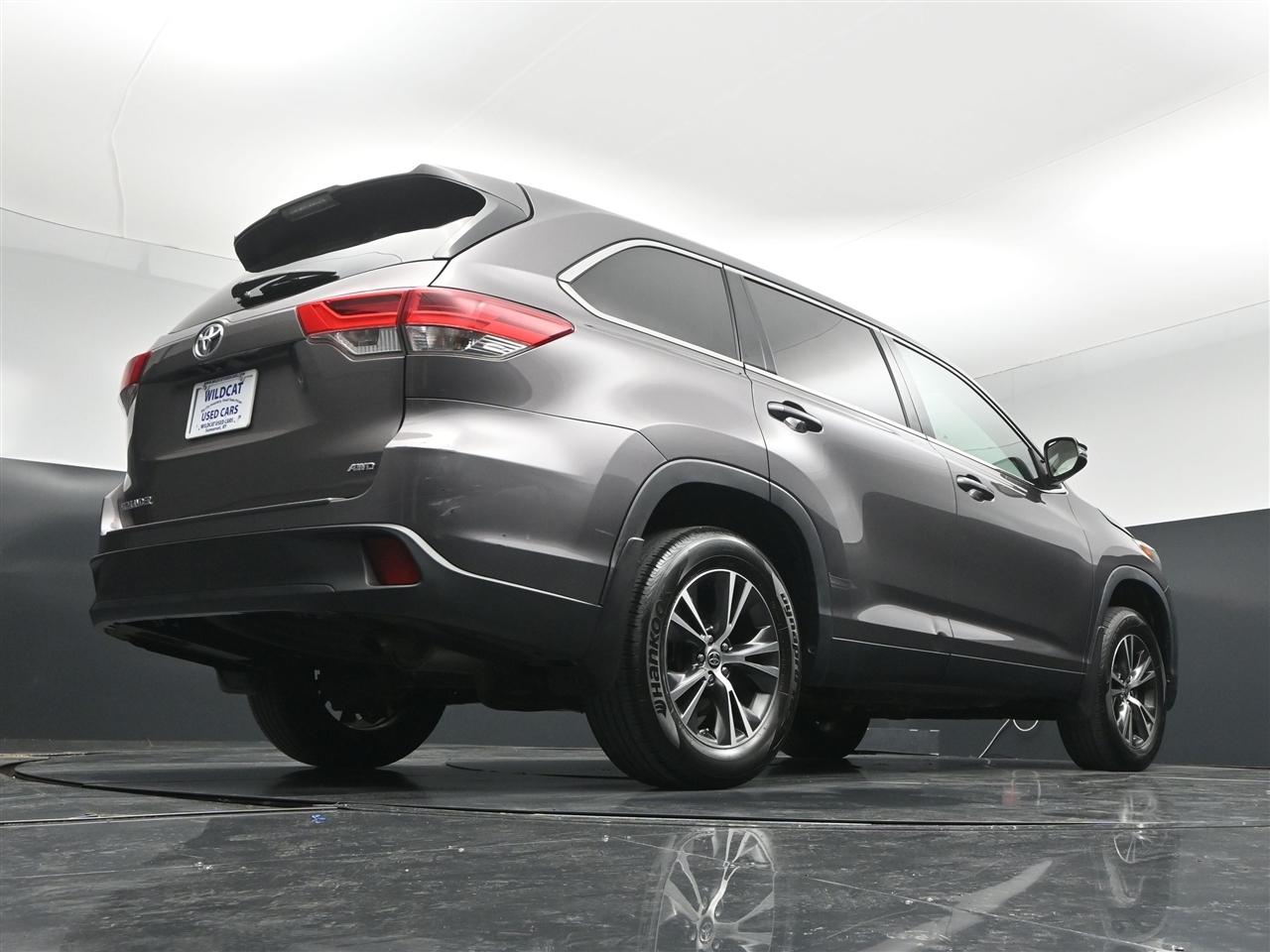 Toyota Highlander LE Plus AWD V6 2019