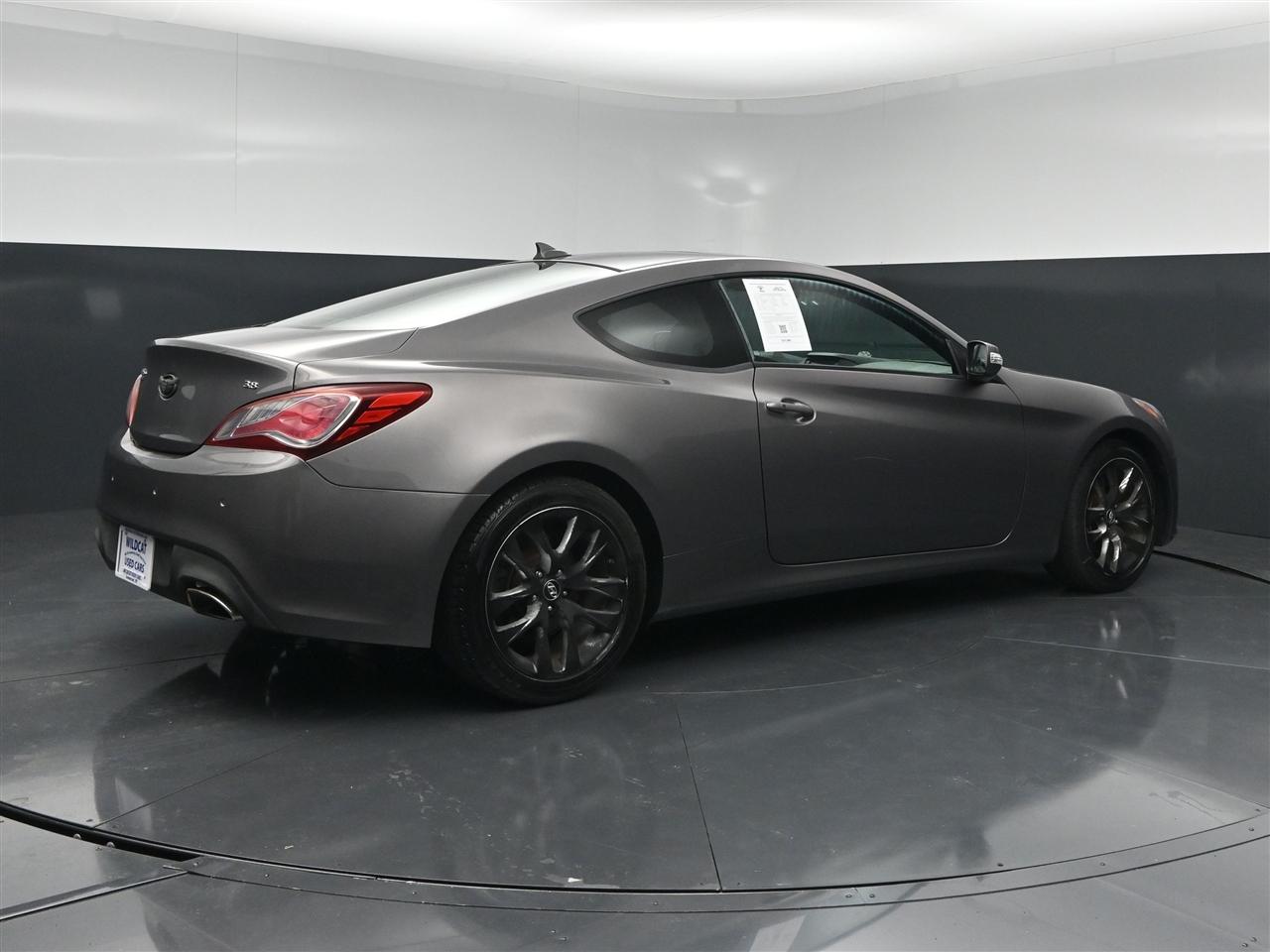 Hyundai Genesis Coupe 3.8 Grand Touring Auto 2013