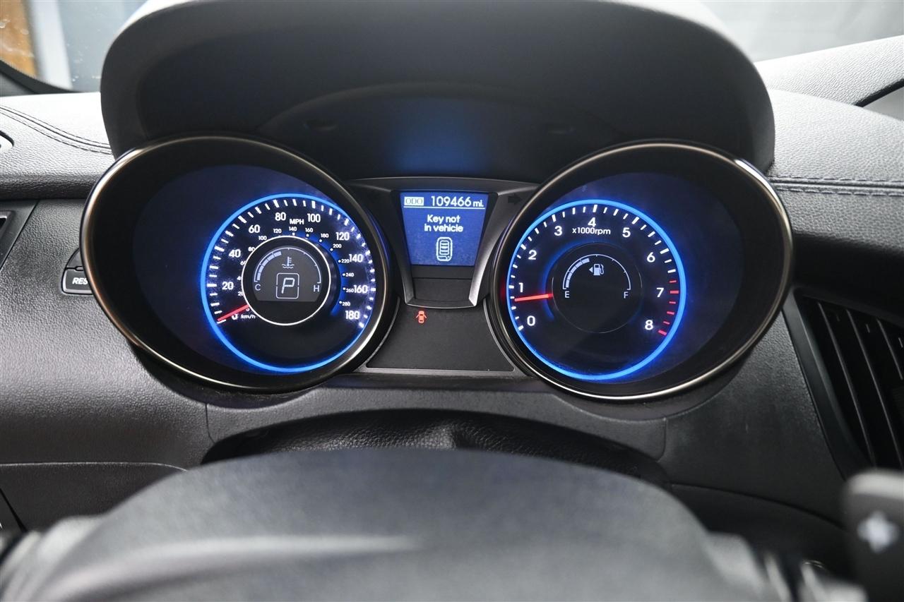 Hyundai Genesis Coupe 3.8 Grand Touring Auto 2013