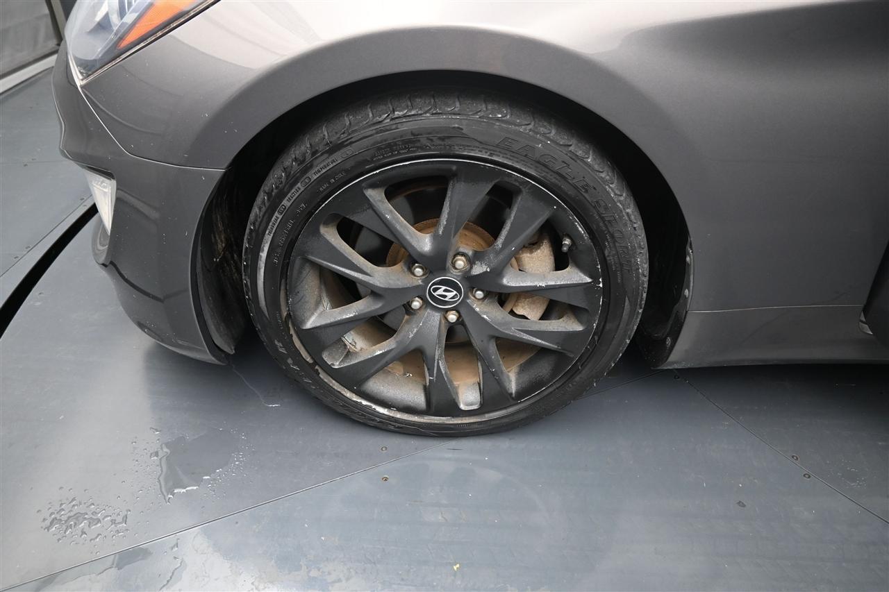 Hyundai Genesis Coupe 3.8 Grand Touring Auto 2013