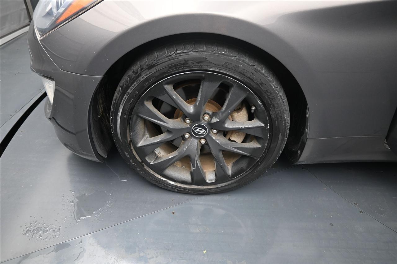 Hyundai Genesis Coupe 3.8 Grand Touring Auto 2013