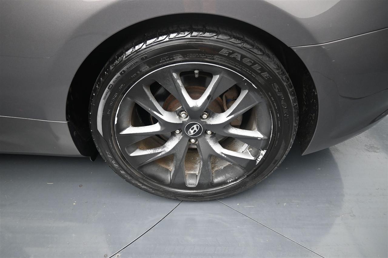 Hyundai Genesis Coupe 3.8 Grand Touring Auto 2013
