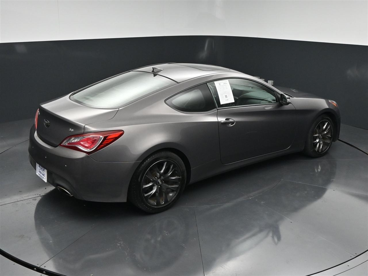 Hyundai Genesis Coupe 3.8 Grand Touring Auto 2013