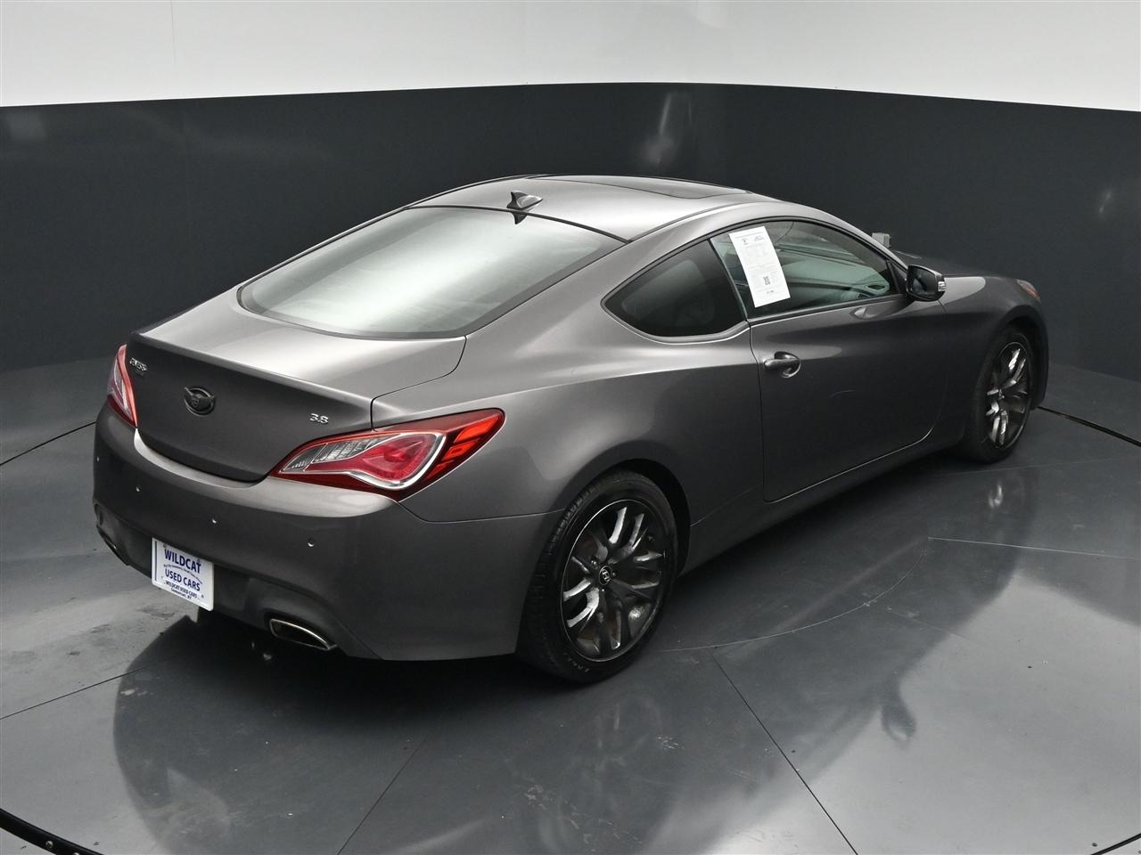 Hyundai Genesis Coupe 3.8 Grand Touring Auto 2013
