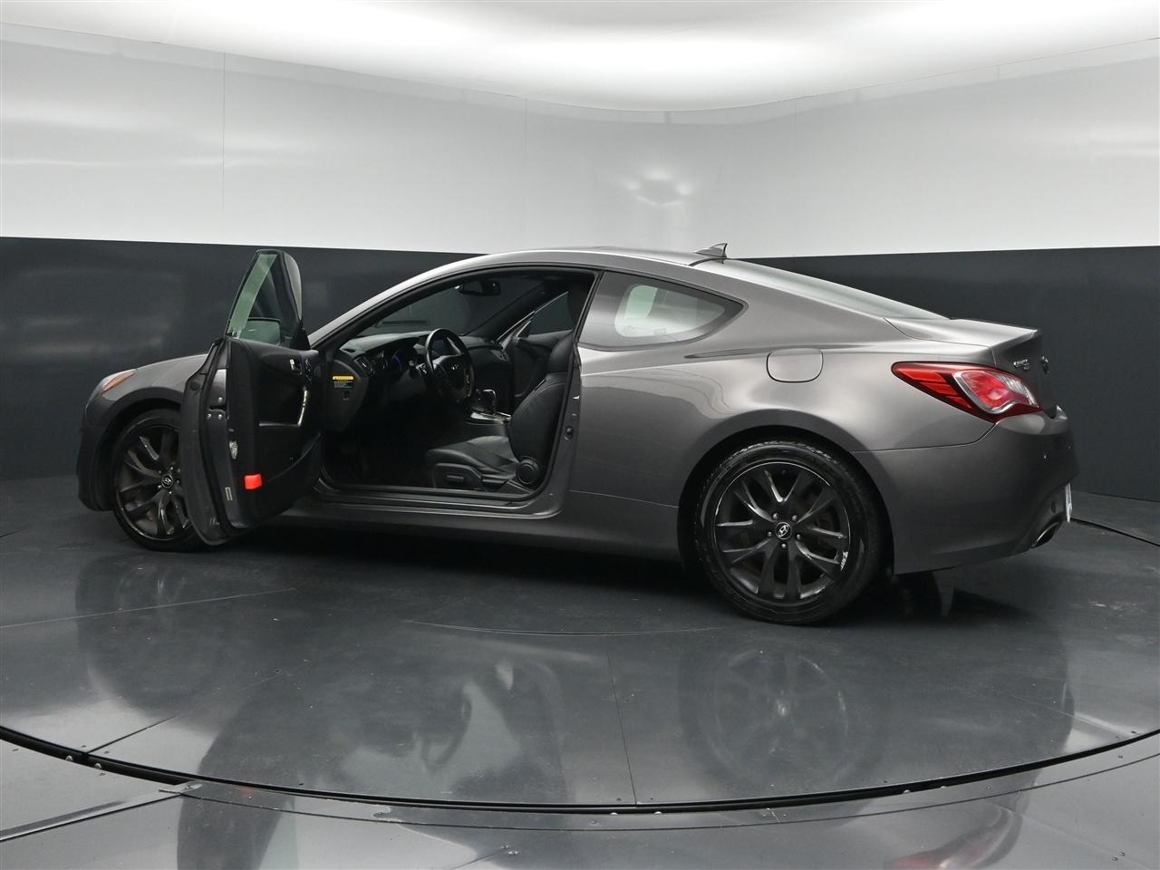 Hyundai Genesis Coupe 3.8 Grand Touring Auto 2013