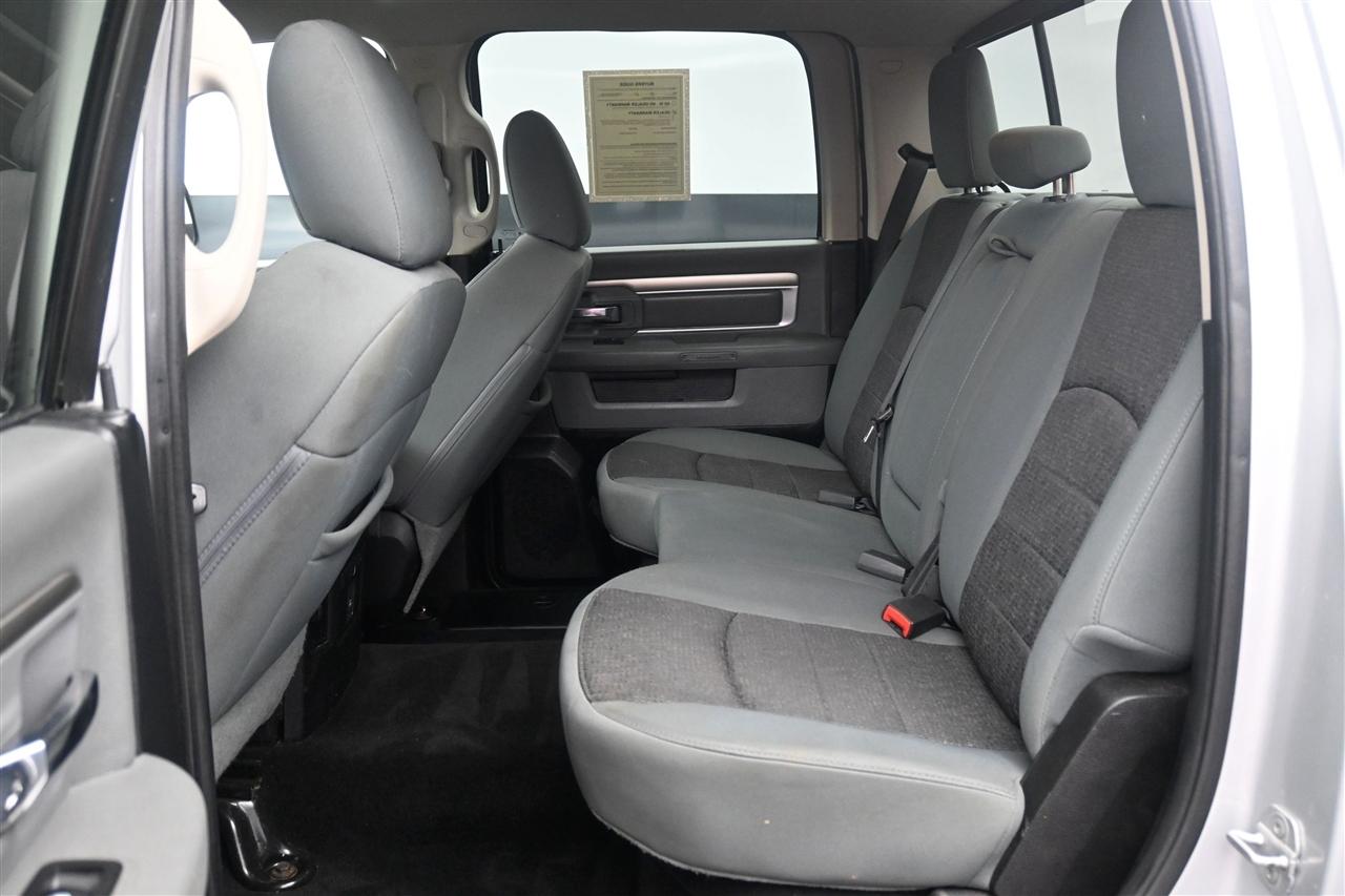 RAM 1500 SLT Crew Cab SWB 4WD 2013