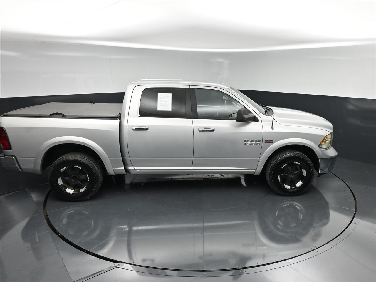 RAM 1500 SLT Crew Cab SWB 4WD 2013