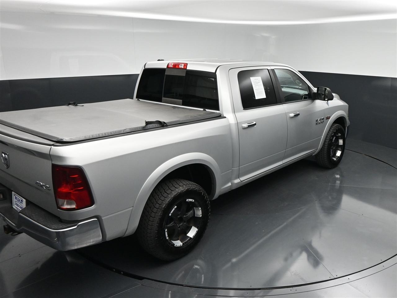 RAM 1500 SLT Crew Cab SWB 4WD 2013