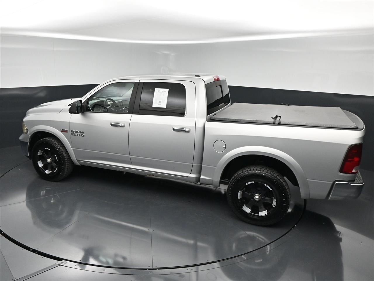RAM 1500 SLT Crew Cab SWB 4WD 2013