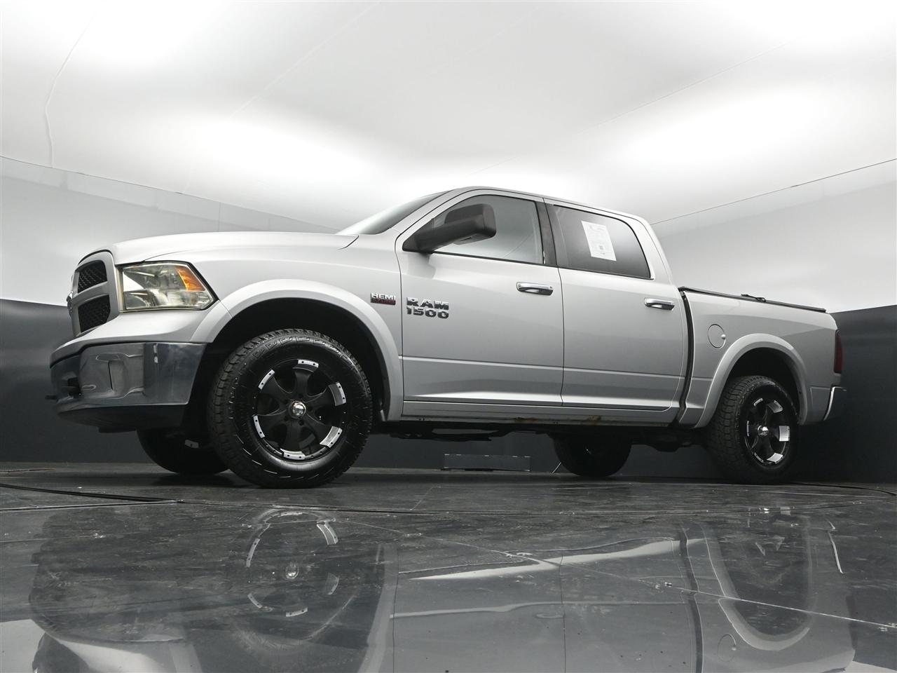 RAM 1500 SLT Crew Cab SWB 4WD 2013