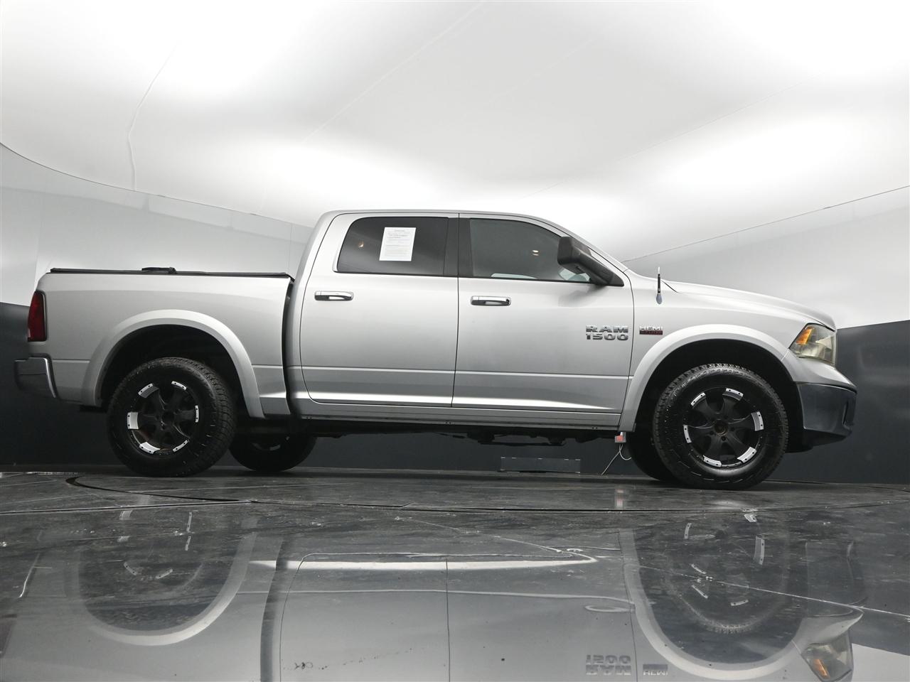 RAM 1500 SLT Crew Cab SWB 4WD 2013