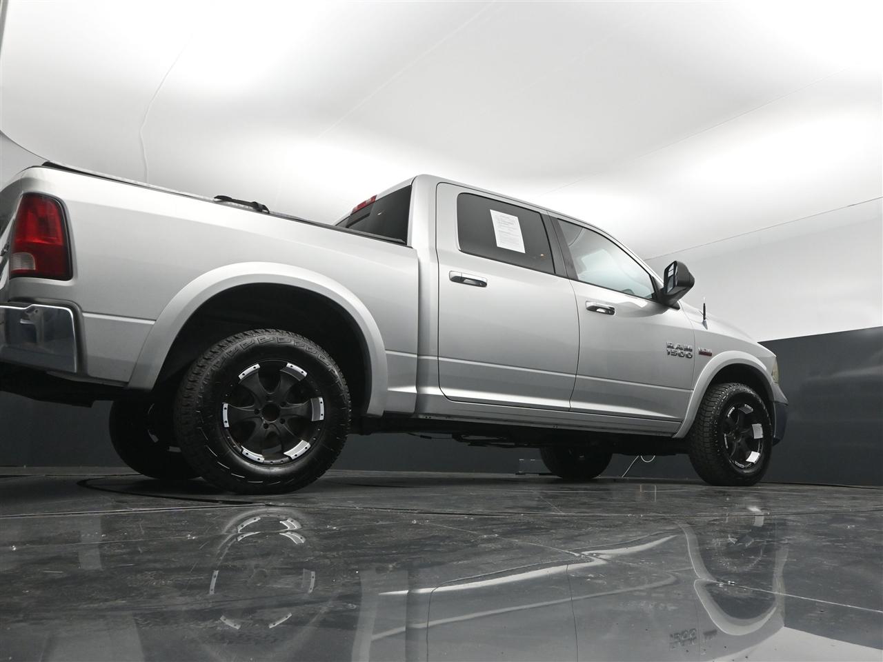 RAM 1500 SLT Crew Cab SWB 4WD 2013