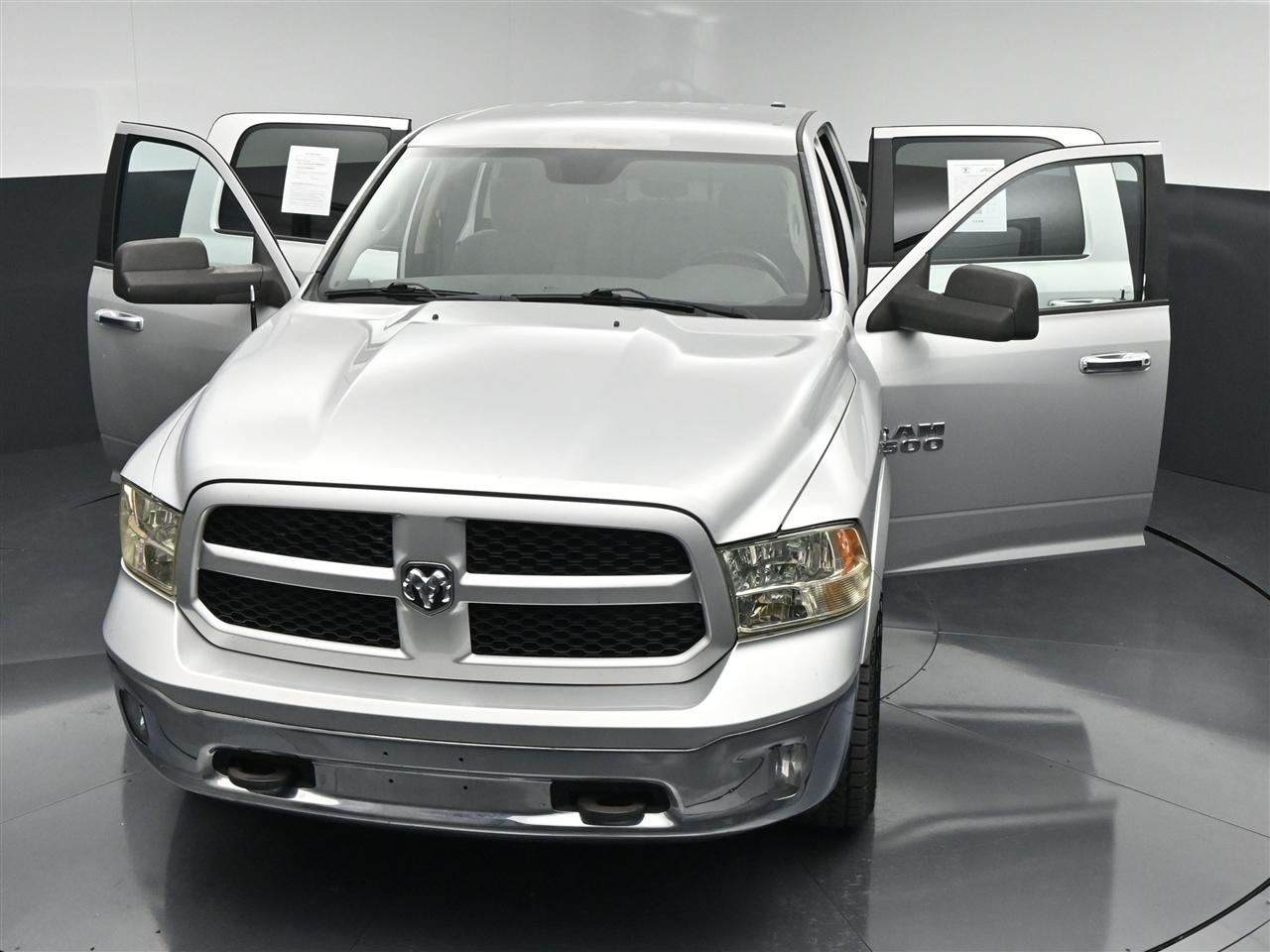 RAM 1500 SLT Crew Cab SWB 4WD 2013