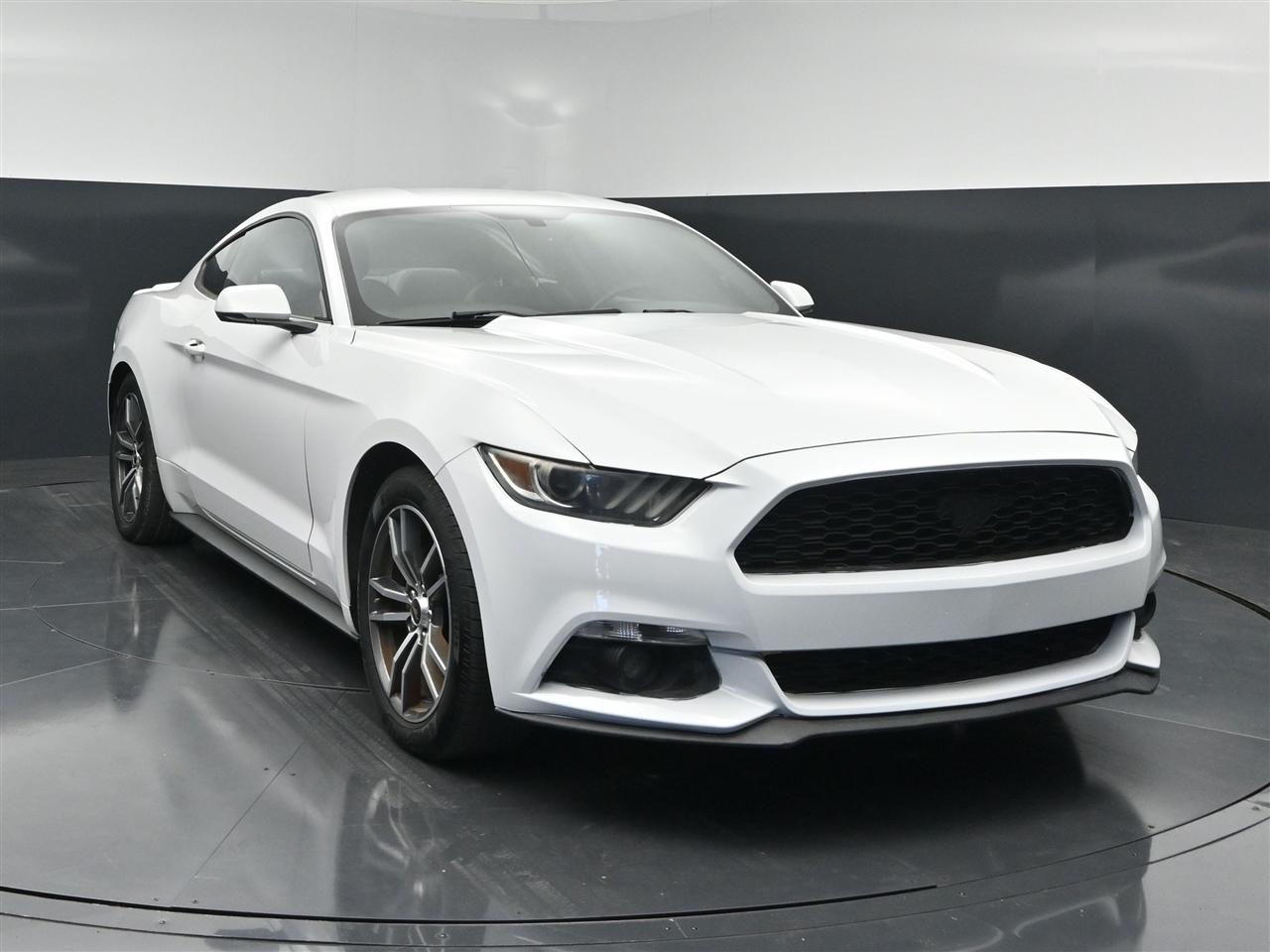 Ford Mustang EcoBoost Coupe 2016