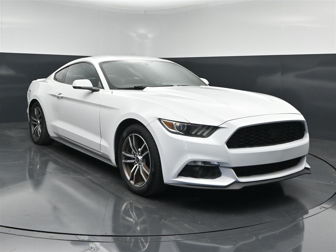 Ford Mustang EcoBoost Coupe 2016