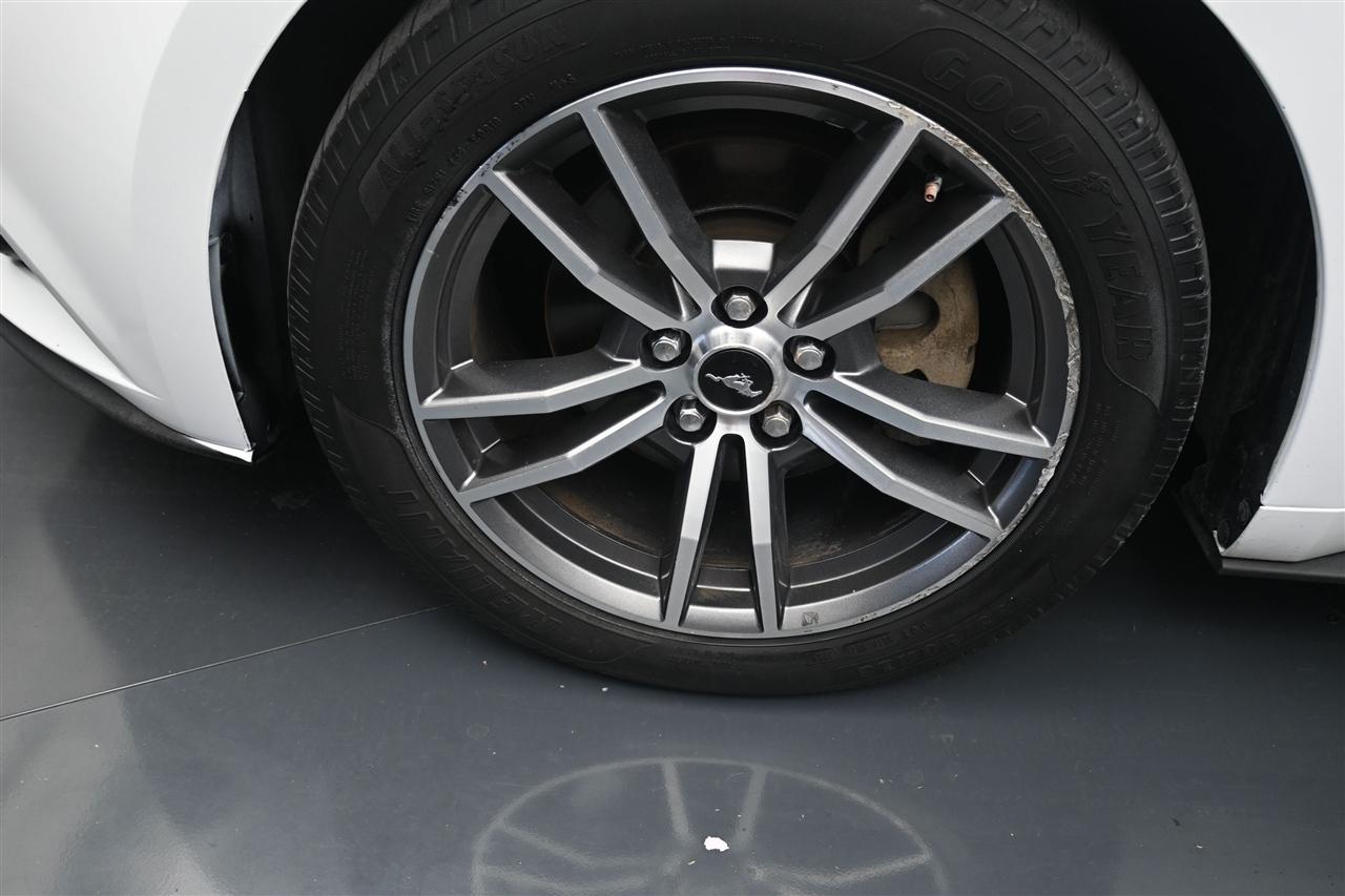 Ford Mustang EcoBoost Coupe 2016