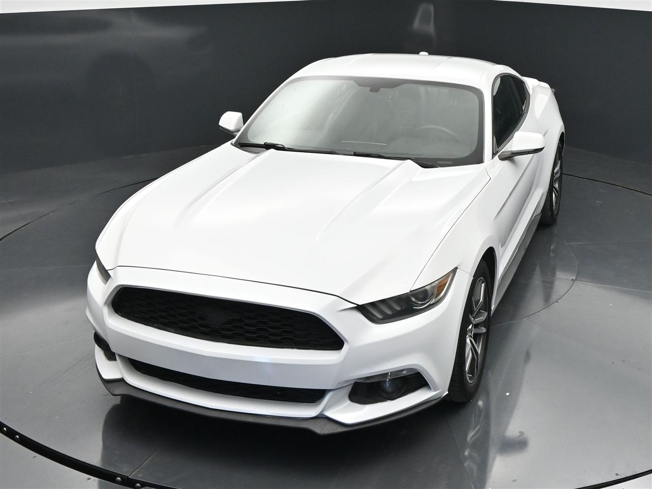 Ford Mustang EcoBoost Coupe 2016