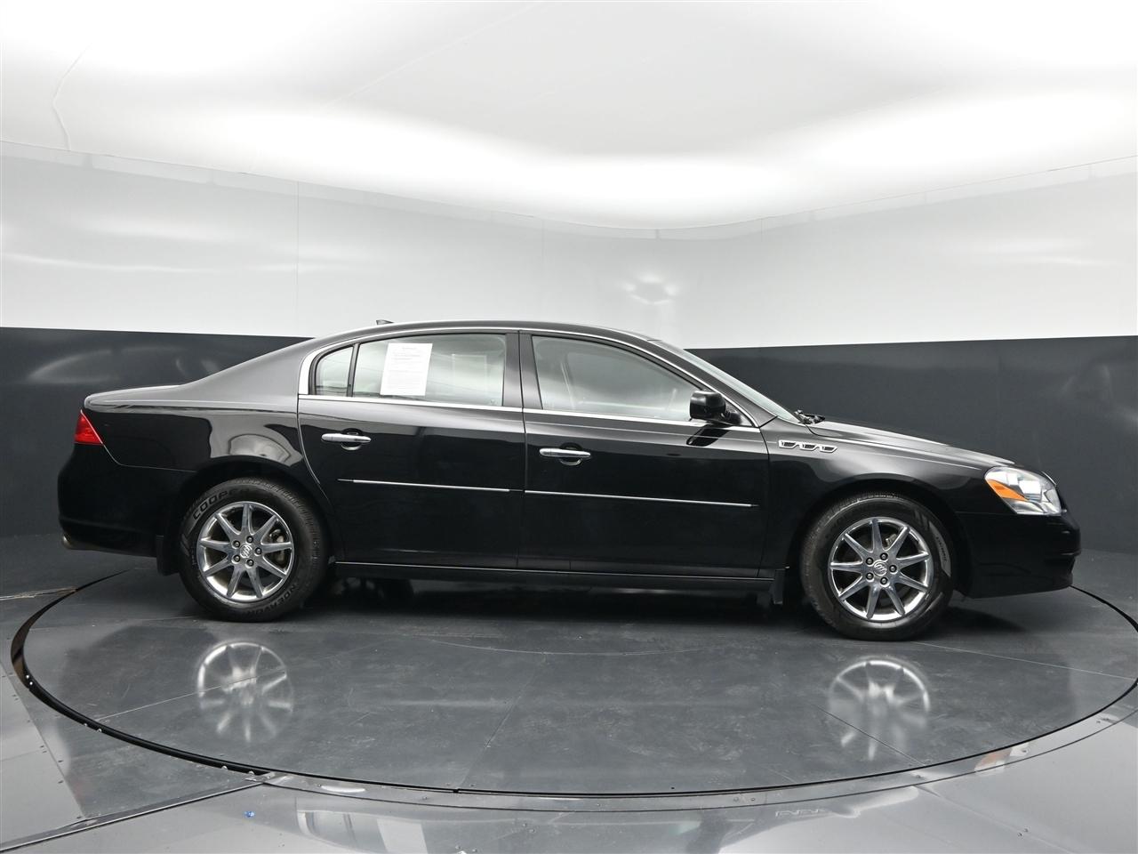 Buick Lucerne CXL 2011