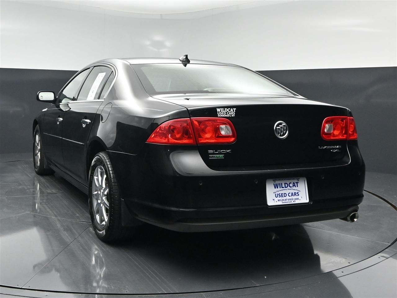 Buick Lucerne CXL 2011