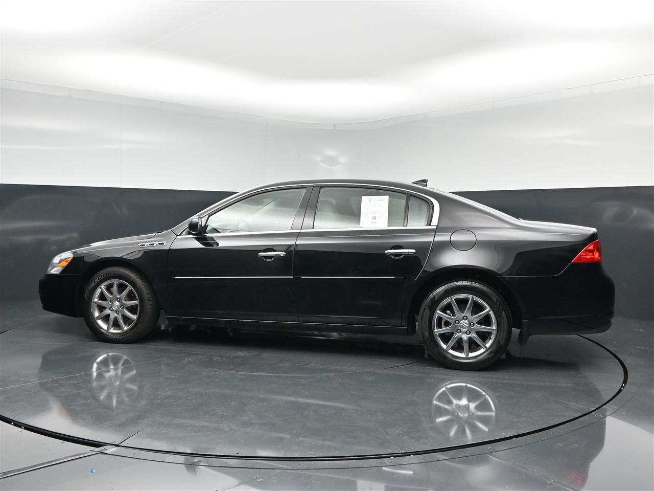 Buick Lucerne CXL 2011
