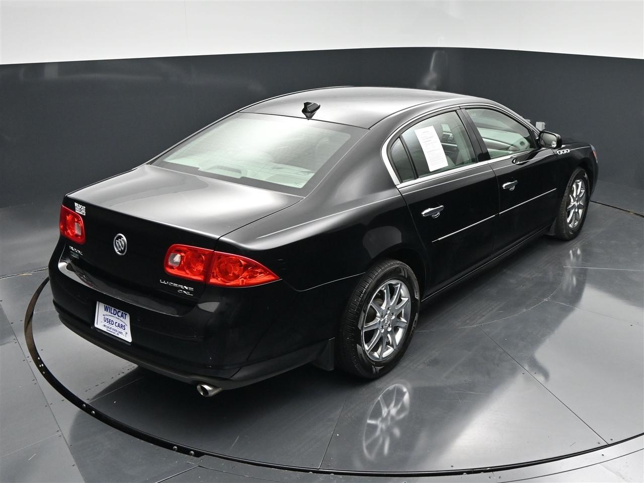Buick Lucerne CXL 2011