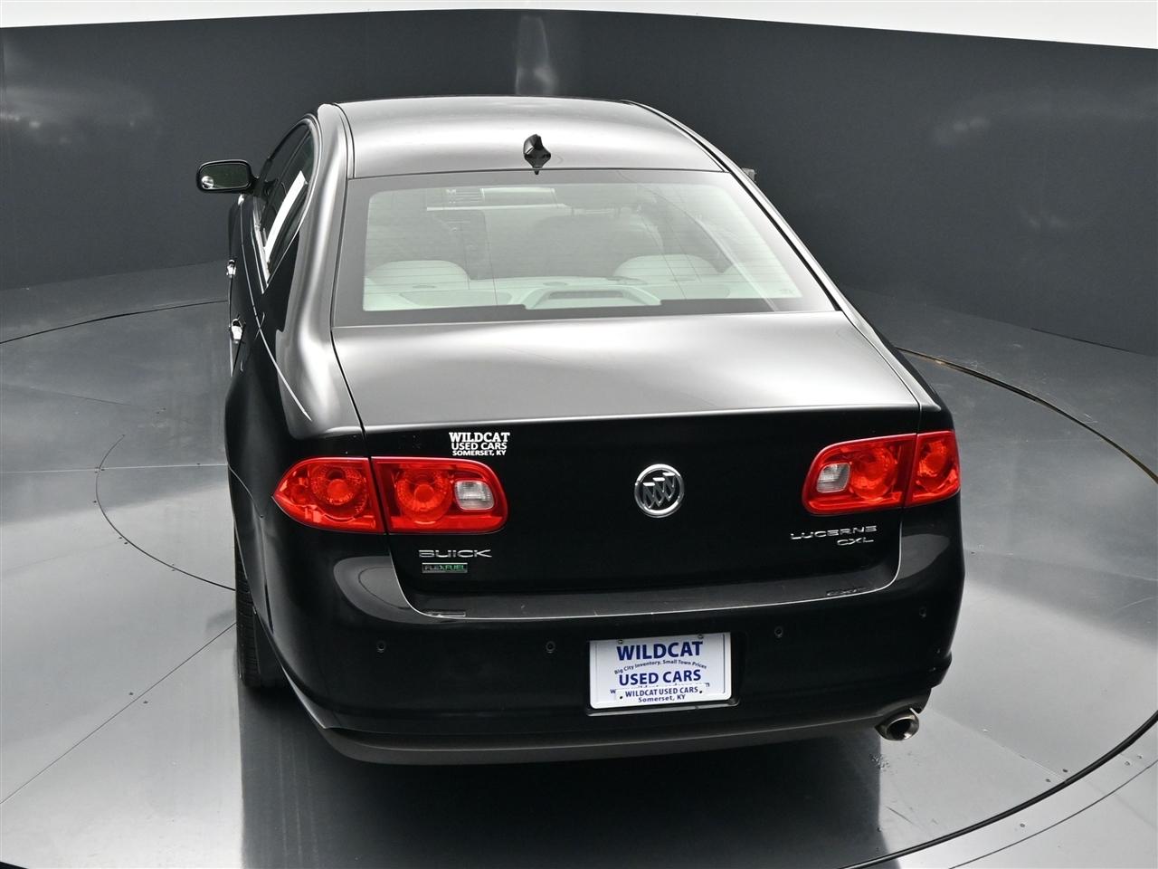 Buick Lucerne CXL 2011