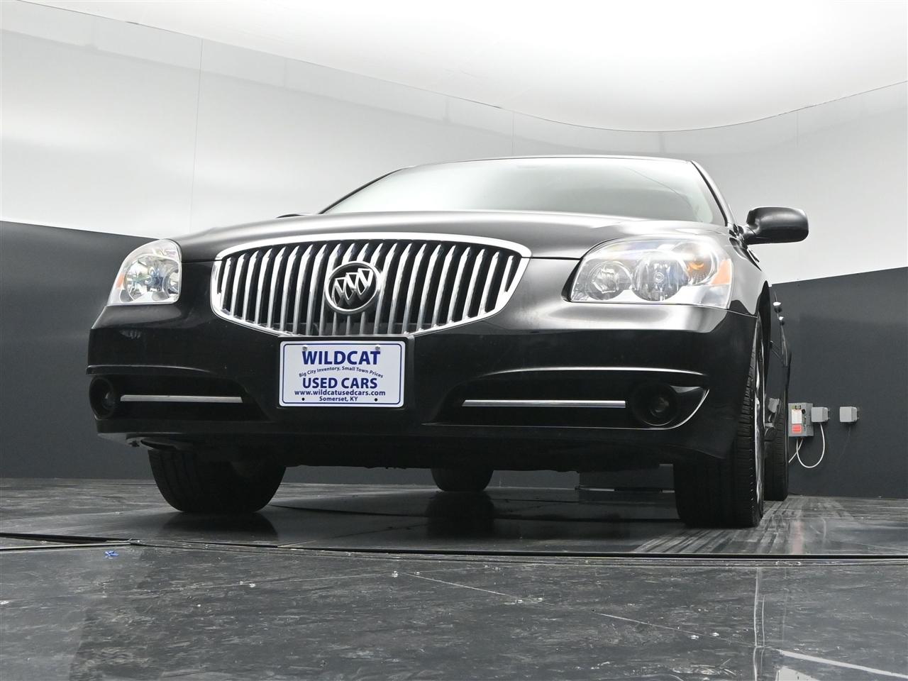 Buick Lucerne CXL 2011