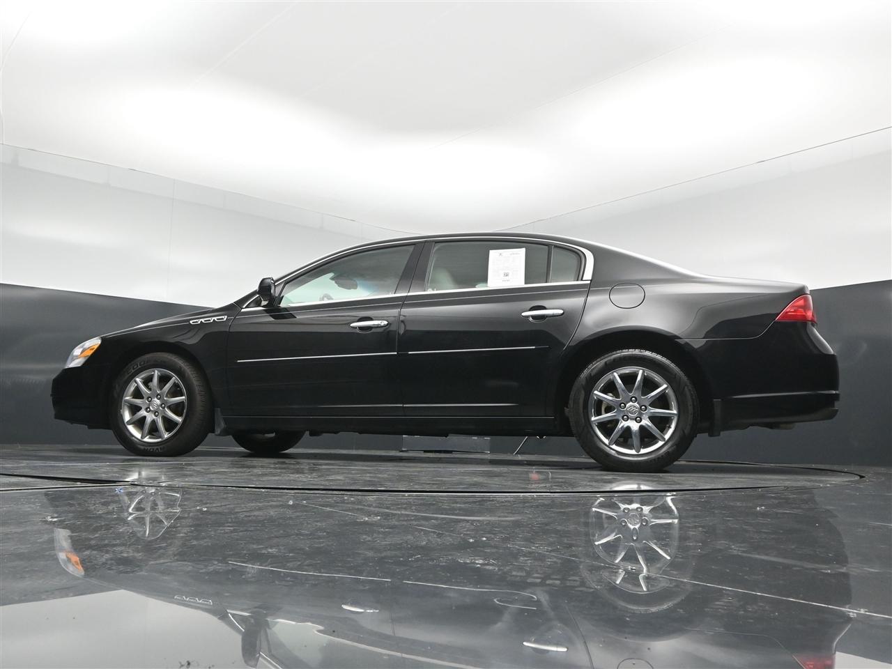 Buick Lucerne CXL 2011