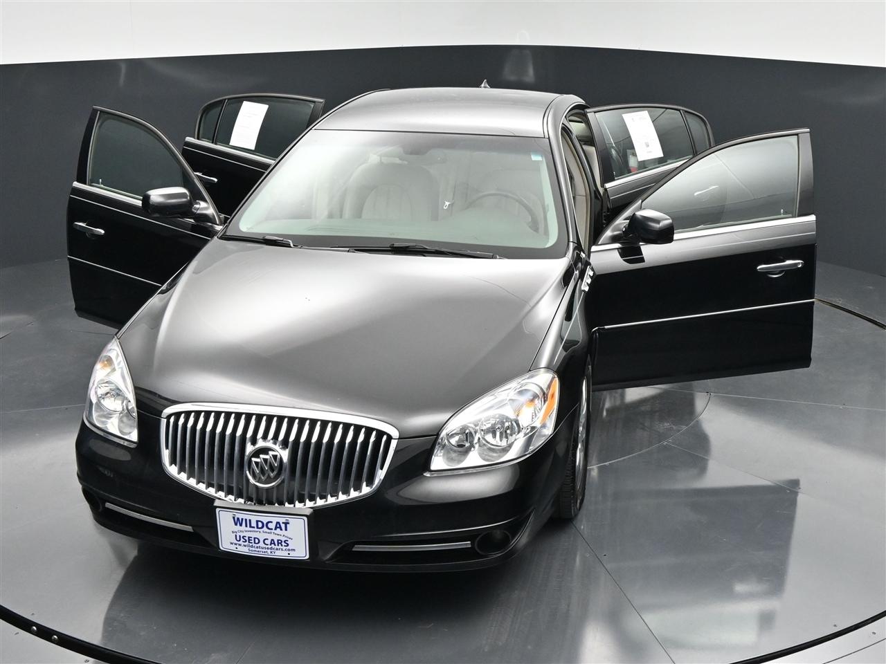 Buick Lucerne CXL 2011