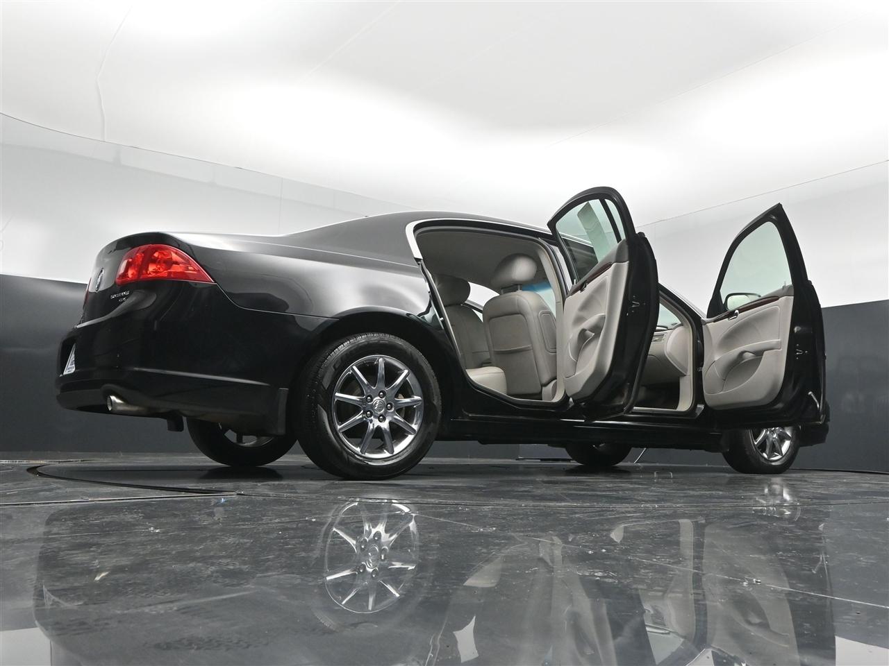 Buick Lucerne CXL 2011