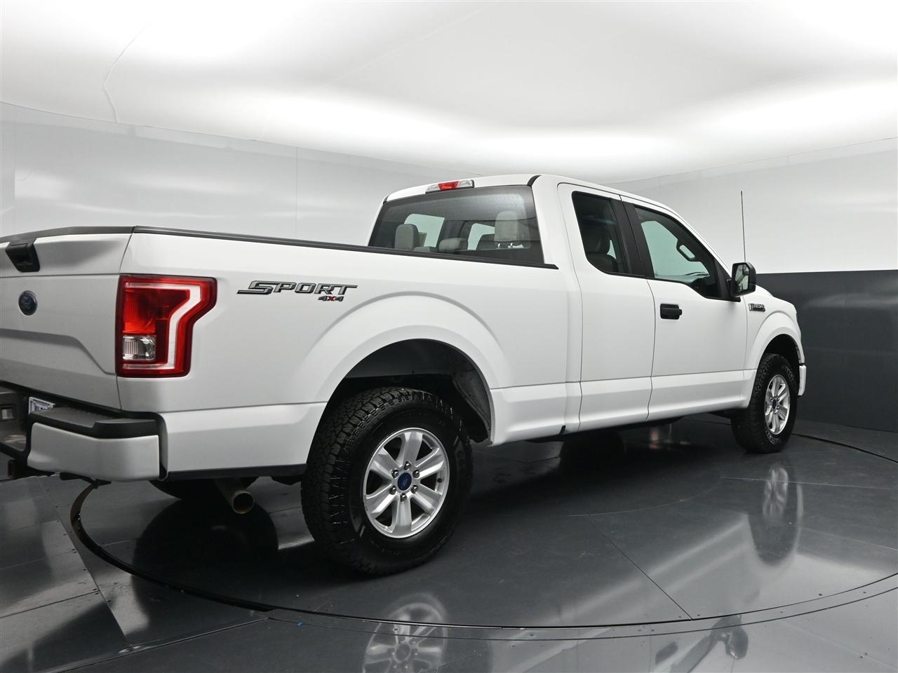 Ford F-150 XL SuperCab 8-ft. Bed 4WD 2017